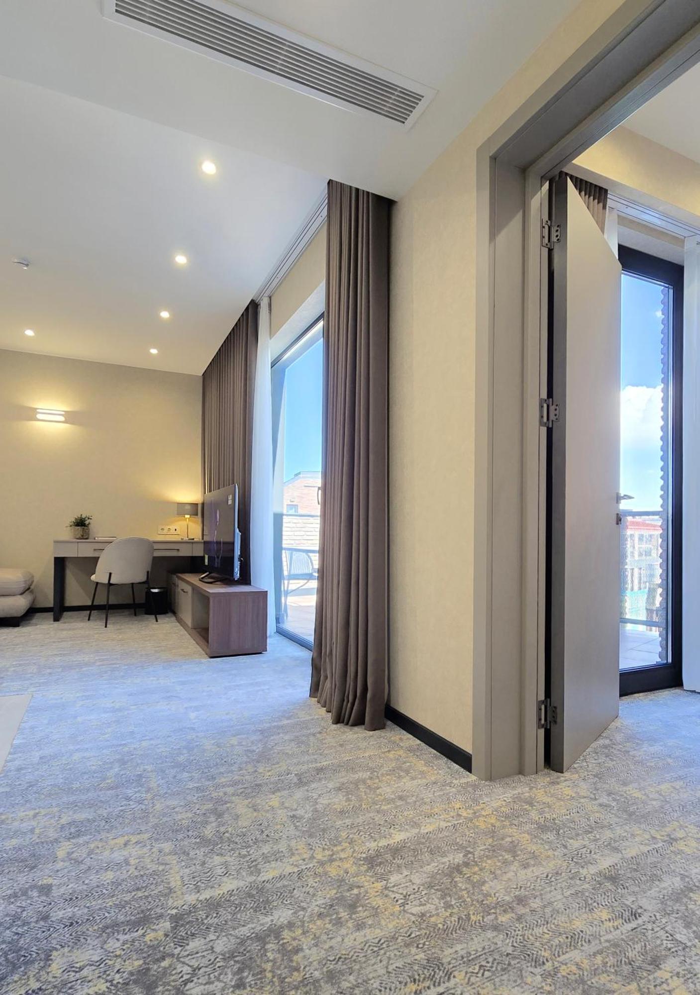 Griffin Hotel Τυφλίδα Εξωτερικό φωτογραφία